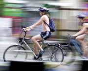 Radfahrer können Mängel am Radweg in Bensheim auf einer Online-Plattform melden.