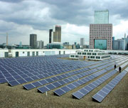 Erneuerbare Energien für Frankfurt am Main: Stadtgebiet kann nur 25 Prozent des Strom- und Wärmebedarfs decken.