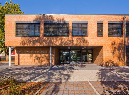 Neubau der Wilhelm-Busch-Schule wurde als besonders energiesparendes Passivhaus umgesetzt.