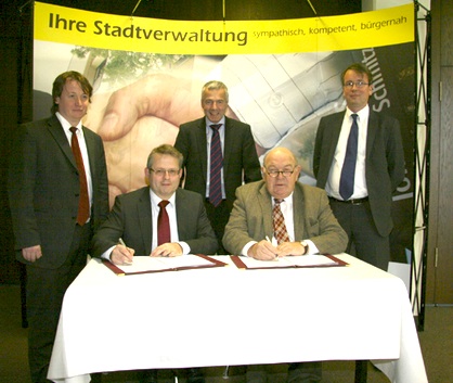 Im Rathaus der Stadt Frechen wurde der neue Gaskonzessionsvertrag unterzeichnet.