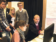 Jugendliche teilen ihre Ideen dem Team von MeinLB.de mit.