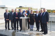 Vertreter aus Politik und Wirtschaft haben an der offiziellen Inbetriebnahme der fünften Turbine des Laufwasserkraftwerks Iffezheim teilgenommen.