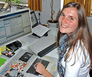 Diana Wegner, Sachbearbeiterin Anliegerbeiträge in Hamburg, nutzt die Software ARCHIKART als Datenquelle zur Abrechnung der Wegebaubeiträge.