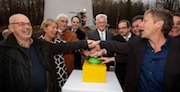 Baden-Württembergs Ministerpräsident Winfried Kretschmann nimmt das erste von fünf geplanten Windrädern des Windparks Großer-Wald offiziell in Betrieb.