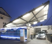 Solare Wasserstoff-Tankstelle: Erneuerbare Energien werden für den Bereich Verkehr wichtiger.