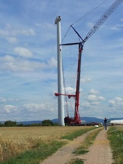 Auf der Gemarkung der Gemeinde Rehborn errichtet juwi 14 Windkraft-Anlagen.