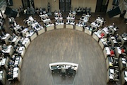 Plenarsaal des Bundesrates: Sieben Länder bieten der Bundesregierung eine Kooperation in der Energie- und Klimapolitik an.