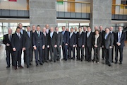 Die Mitglieder des Aufsichtsrats gemeinsam mit den Vorstandsmitgliedern Georg von Meibom und Thomas Weber nach der Wahl am 21. Januar in der Kasseler Unternehmensleitung.