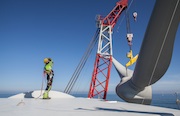 Bau eines Offshore-Parks: Windenergie deckte 2013 rund acht Prozent des deutschen Strombedarfs.