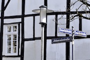 In der nordrhein-westfälischen Stadt Hattingen werden die alten Straßenbeleuchtungen durch LED-Lampen ersetzt.