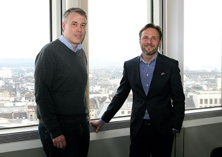 Sie organisieren und digitalisieren Bonn: Sven Hense (l.) und Andreas Leinhaas.