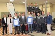Vertreter der Stadtwerke Lauterbach erhalten vom Deutschen Verein des Gas- und Wasserfaches (DVGW) das Zertifikat Technisches Sicherheitsmanagement überreicht.