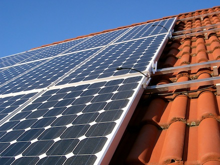 Der Energieversorger N-ERGIE vermarktet Solaranlagen an Privatkunden.