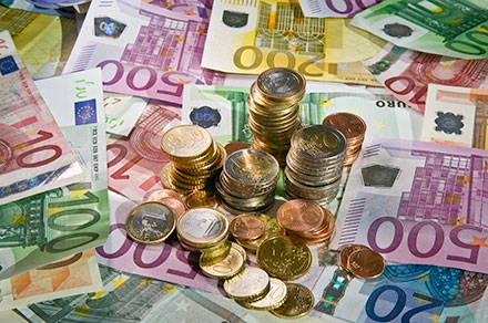 Die Europäische Investitionsbank (EIB) stellt 200 Millionen Euro für die Finanzierung von Infrastrukturvorhaben in Deutschland bereit.