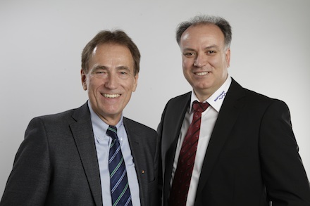Jürgen Barthauer (l.) und Anis Saad führen die Barthauer Software GmbH nun gemeinsam.