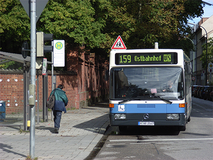 Ob der Bus pünktlich kommt, können die Bürger im Kreis Vorpommern-Greifswald via App ermitteln.