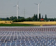 Für neugegründete Bürgerenergiegenossenschaften bietet der Ökostromzertifizierer Grüner Strom Label Fördermöglichkeiten an.