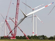 Auf der Königshovener Höhe ist die 13. Windkraftanlage fertiggestellt und in Betrieb gegangen.