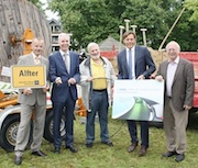Der Glasfaserausbau in Alfter startet mit NetCologne und Partner RWE Deutschland.