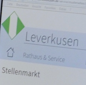 Über einen Link auf der städtischen Homepage werden Bewerber auf das neue E-Recruiting-System von Leverkusen weitergeleitet.