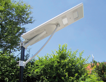 Insbesondere an entlegenen Orten stellen LED-Solarlampen eine kostengünstige Alternative dar.