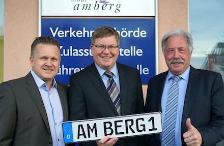 Ein neues Kfz-Facherfahren unterstützt die örtliche Zulassungsbehörde in Amberg bei der täglichen Arbeit.