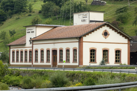 Die Anlage im Wiesental produziert seit dem Jahr 1899 klimafreundlichen Strom aus Wasserkraft.