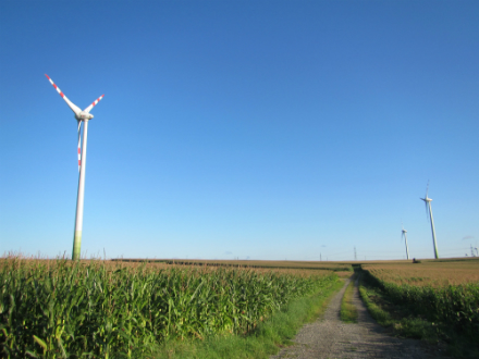 Das mecklenburg-vorpommerische Gesetz zur Beteiligung an Windparks betrifft Anlagen, die einer Genehmigung nach Bundesimmissionsschutzgesetz unterliegen und eine Mindesthöhe von 50 Metern haben.