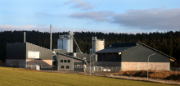 Das Biomasse-Heizkraftwerk in Wunsiedel wird mit Holz aus dem Fichtelgebirge und dem Frankenwald betrieben.