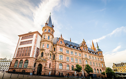 Wiesbaden ist Hessens Pionier beim Gesamtabschluss.