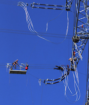 Beim Bau von Leitungen zur Drehstrom-Hochspannungs-Übertragung gibt es weitere Verzögerungen.