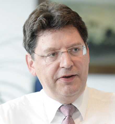 Reinhard Meyer, Schleswig-Holsteins Minister für Wirtschaft, Arbeit, Verkehr und Technologie.