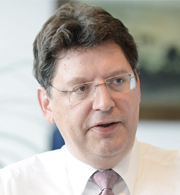 Reinhard Meyer, Schleswig-Holsteins Minister für Wirtschaft, Arbeit, Verkehr und Technologie.