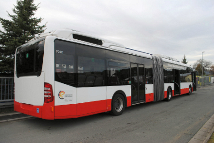 Die Stadtwerke Tübingen haben zwei gebrauchte Hybridbusse des Typs Mercedes-Benz Citaro O 530 GDH von der Hamburger Hochbahn übernommen.