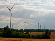 Haben Windprojektierer mit Strohmännern Bürgerenergiegesellschaften gegründet, fragt sich Rainer Lange vom Netzwerk Energiewende Jetzt.