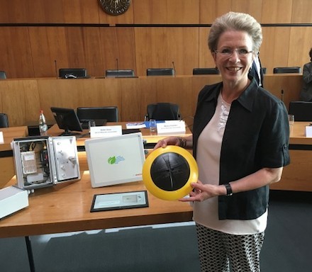 Sensoren in der Reutlinger Innenstadt sollen neue Daten liefern, erklärt Oberbürgermeisterin Barbara Bosch. 