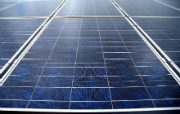 In den letzten fünf Jahren haben sich die Preise für die Errichtung von Solarparks halbiert.