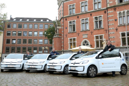 Oldenburg: Klimafreundlicher Fuhrpark verfügt jetzt über vier E-Kleinwagen.