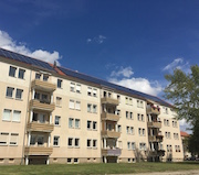 Erste Mieterstrom-Anlagen der Stadtwerke Bitterfeld-Wolfen sind auf Mietshäusern der Wohnungsgenossenschaft  Wolfen in Betrieb gegangen.