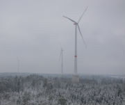 Mit einem Anteil von rund 40 Prozent ist Windkraft an Land die stärkste Ökostromquelle.