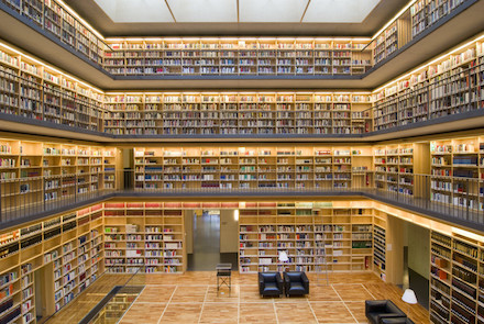 Für Bibliotheken wird eine moderne technische Ausstattung immer mehr zur Pflicht. 