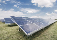 Photovoltaikanlage: BayWa r.e. übernimmt Service-Mandate mit einer Gesamtleistung von rund 300 Megawatt von Sybac Solar.