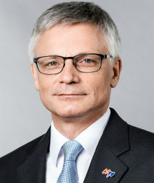 Dr. Georg Müller steht für weitere fünf Jahre an der Spitze von MVV Energie.