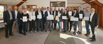 In Schleswig-Holstein wurden zehn Kommunen von der dena für ihr vorbildliches Energie- und Klimaschutz-Management ausgezeichnet. 