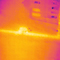 Thermografieaufnahmen von erdverlegten Fernwärmetrassen mittels Drohnen. 