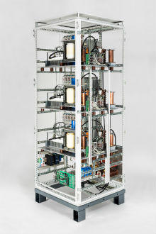 Am Fraunhofer ISE entwickelter 100-kVA-Wechselrichter mit 15-kV-Transistoren aus Siliciumkarbid zur Einspeisung in das Mittelspannungsverteilnetz.