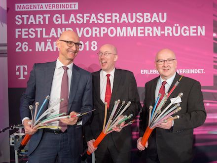 Kreis Vorpommern-Rügen: Wer Glasfaser bekommt, hat gut lachen. 