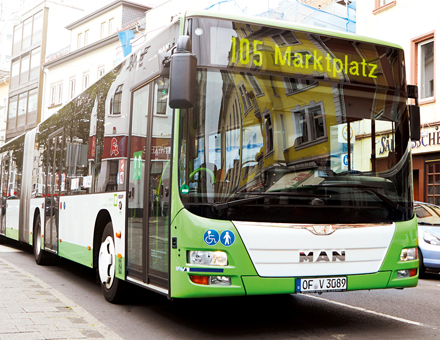 Die Offenbacher Verkehrs-Betriebe stellen auf E-Busse um.