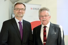 Josef Hasler, Vorstandsvorsitzender der N‑ERGIE Aktiengesellschaft, (l.) stellte zusammen mit Arbeitsdirektor Karl-Heinz Pöverlein die Bilanz 2018 vor.