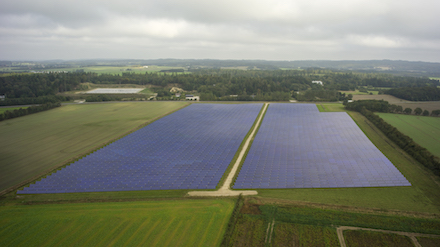 Solarwärmeanlage. Dänemark ist Vorreiter beim Ausbau von regenerativen Wärmenetzen.